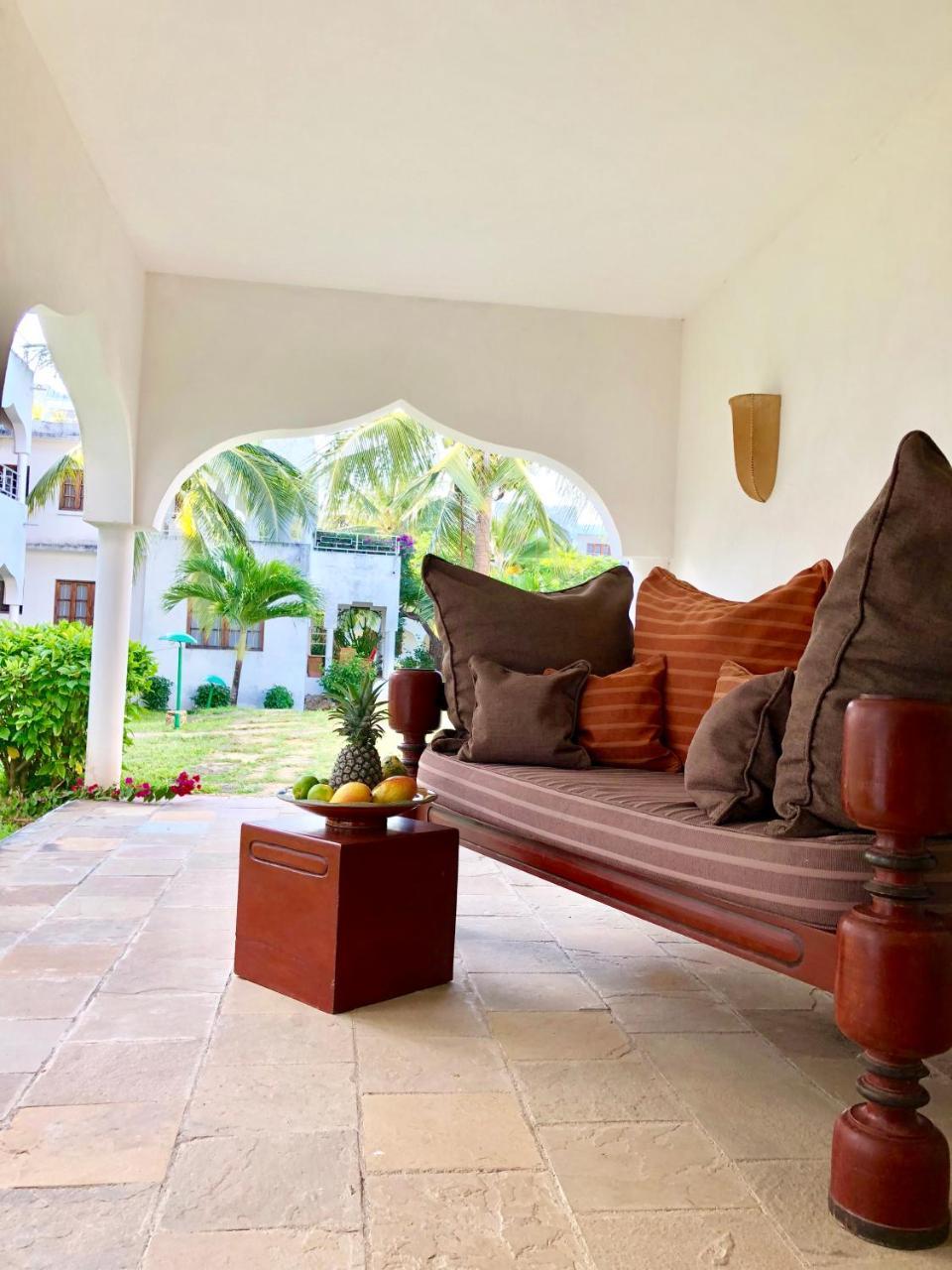 Amani Residence Beverly Suites Malindi Exterior photo