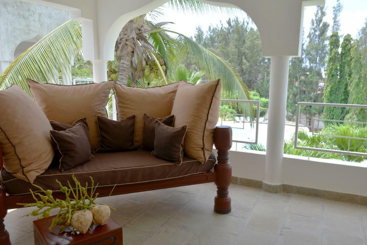 Amani Residence Beverly Suites Malindi Exterior photo